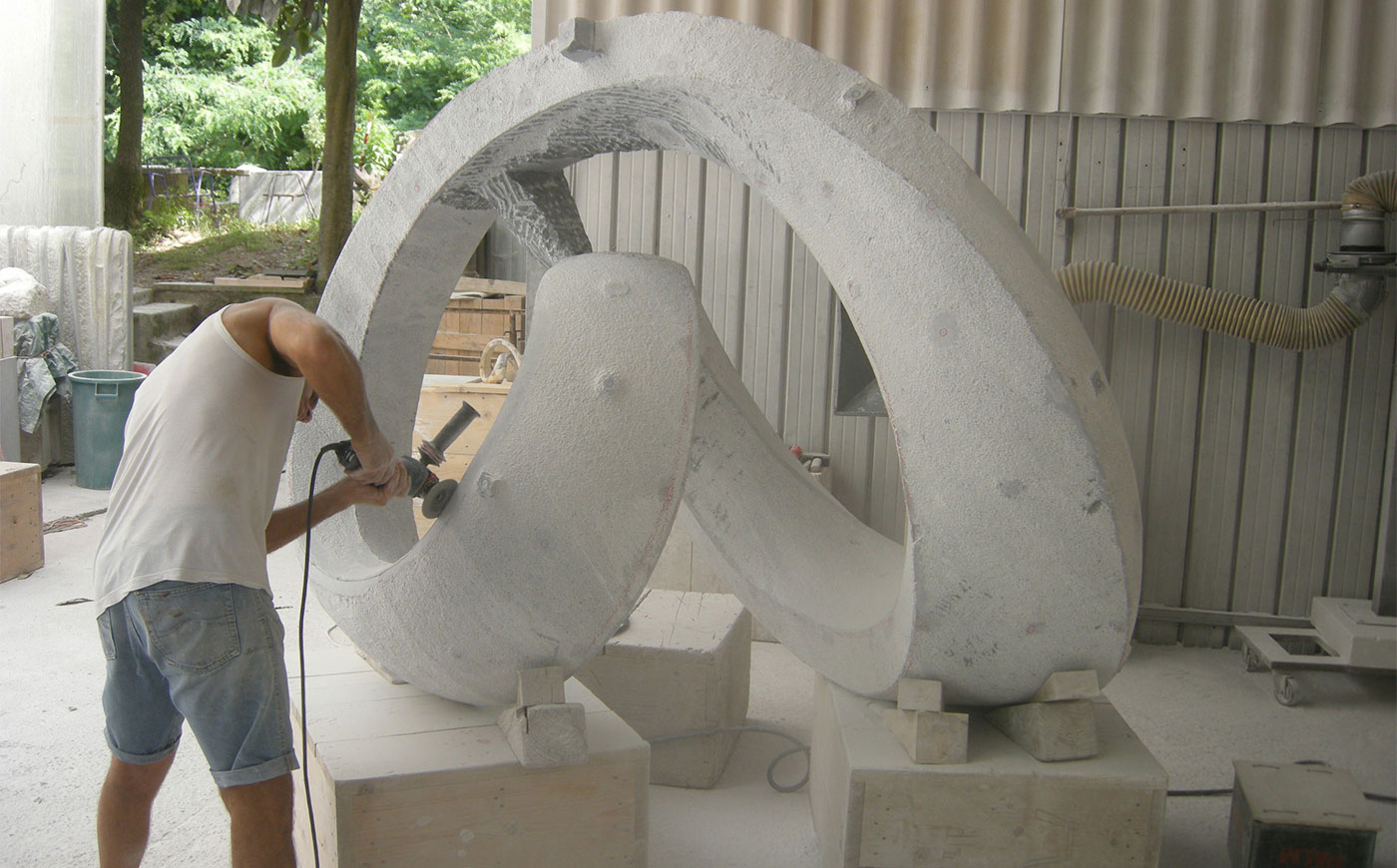 Richard Erdman modern sculpture marble process