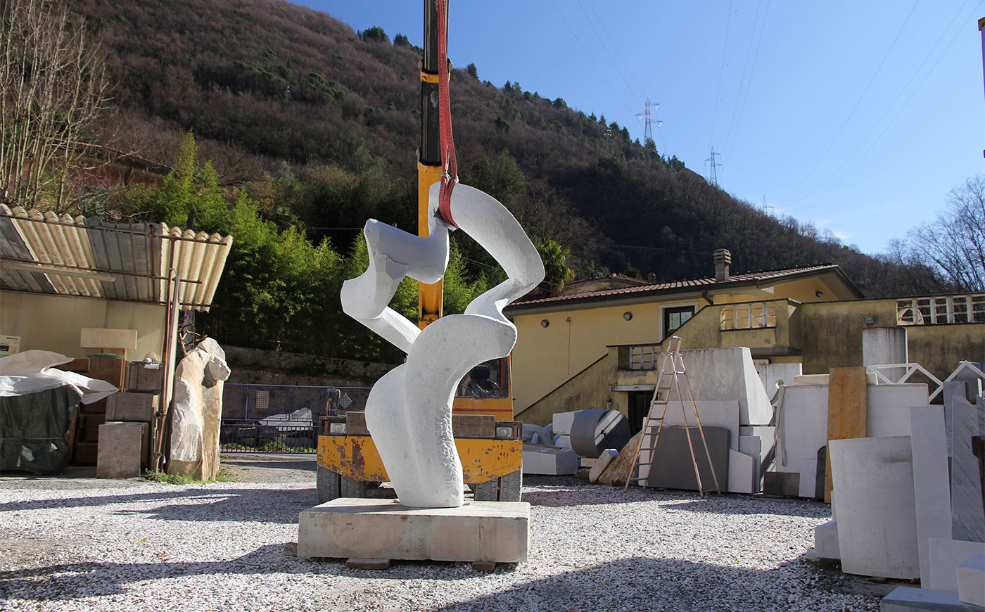 Richard Erdman commission modern sculpture installation